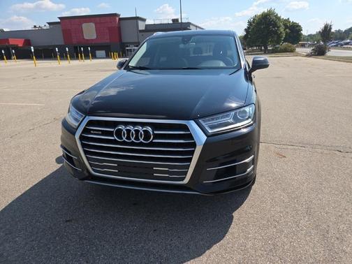 2017 Audi Q7 3.0T Premium