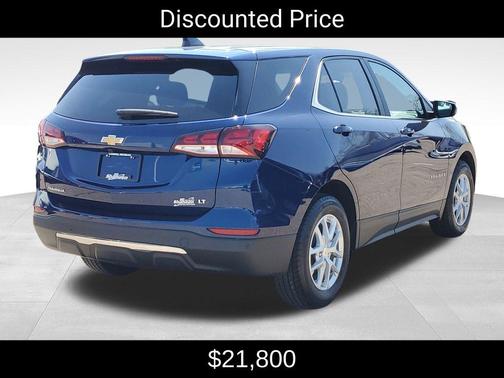 Blue Glow Metallic 2022 Chevrolet Equinox 1LT