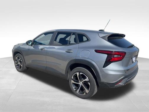 Sterling Gray Metallic 2024 Chevrolet Trax 1RS