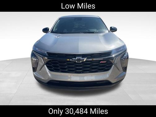 Sterling Gray Metallic 2024 Chevrolet Trax 1RS
