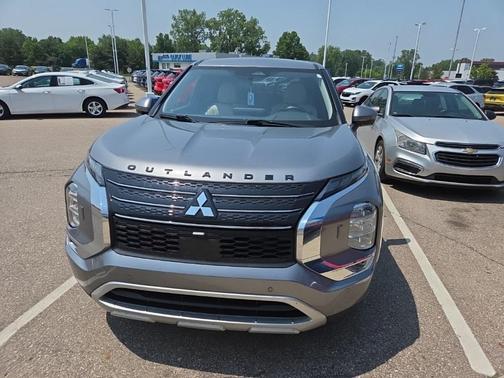 2022 Mitsubishi Outlander SE