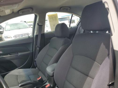 Silver Ice Metallic 2015 Chevrolet Cruze 1LT
