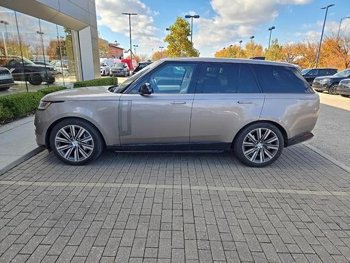 2023 Land Rover Range Rover P400 SE