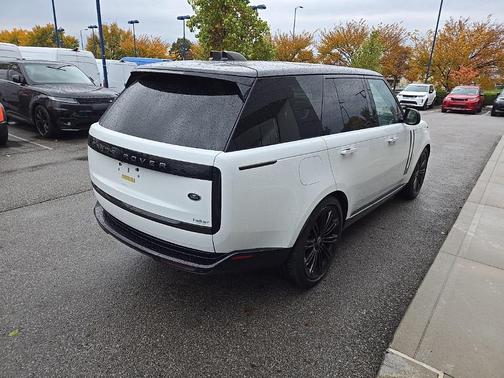 2023 Land Rover Range Rover P400 SE
