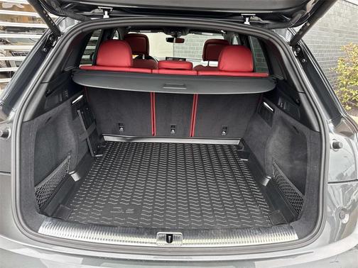 2024 Audi SQ5 3.0T Prestige