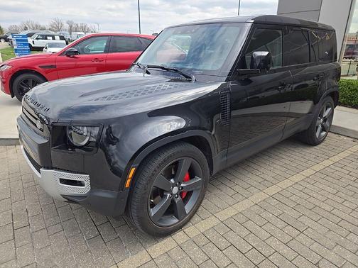 2024 Land Rover Defender 110 P500 SE