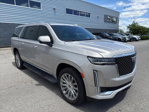 2022 Cadillac Escalade ESV Premium Luxury