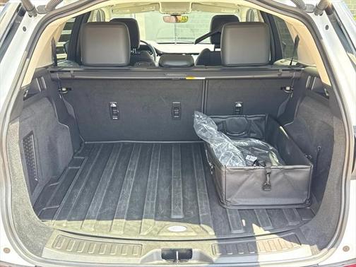 2024 Land Rover Discovery Sport Core S