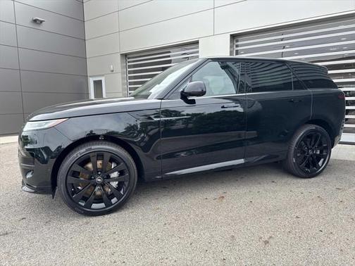 2025 Land Rover Range Rover Sport SE