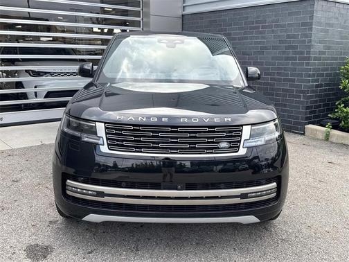 2025 Land Rover Range Rover P530 SE