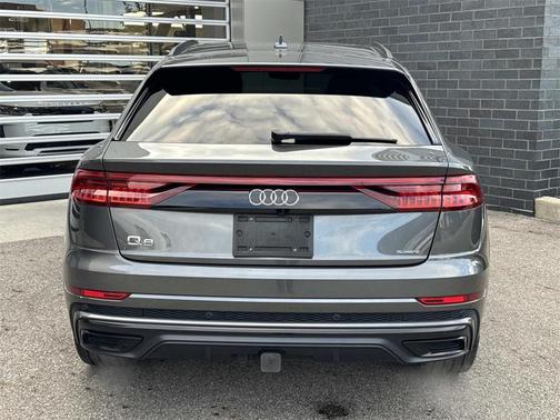 2021 Audi Q8 55 Premium Plus