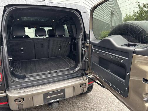 Gondwana Stone Metallic 2021 Land Rover Defender 110 X