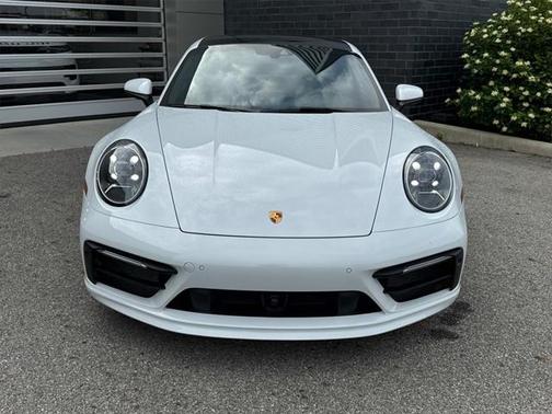 2020 Porsche 911 Carrera 4S