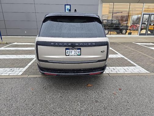 2023 Land Rover Range Rover P530 SE