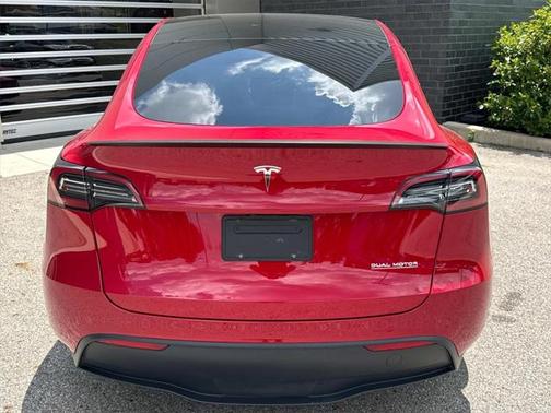 2022 Tesla Model Y Performance Dual Motor All-Wheel Drive