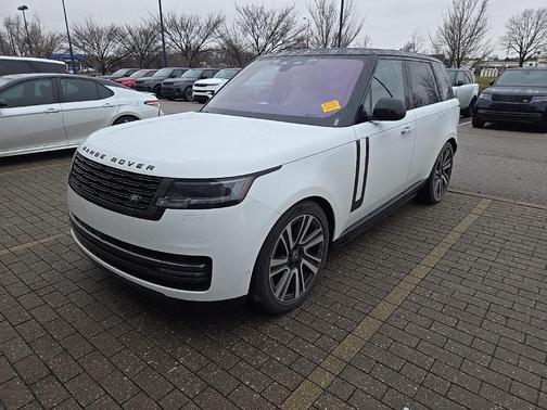 2023 Land Rover Range Rover P530 SE