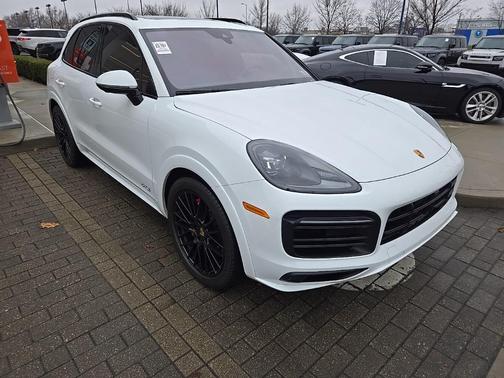 2023 Porsche Cayenne GTS