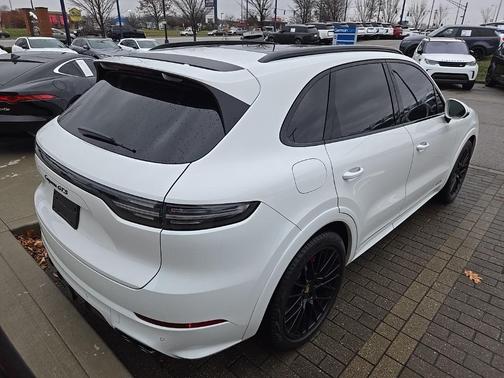 2023 Porsche Cayenne GTS