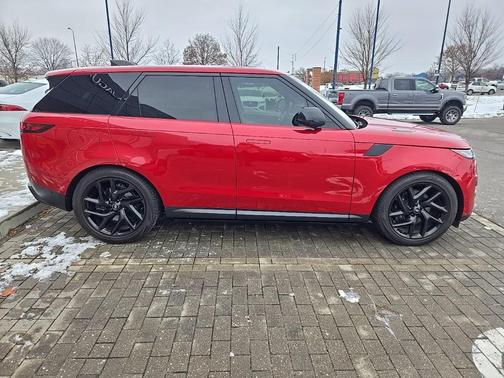 2023 Land Rover Range Rover Sport SE