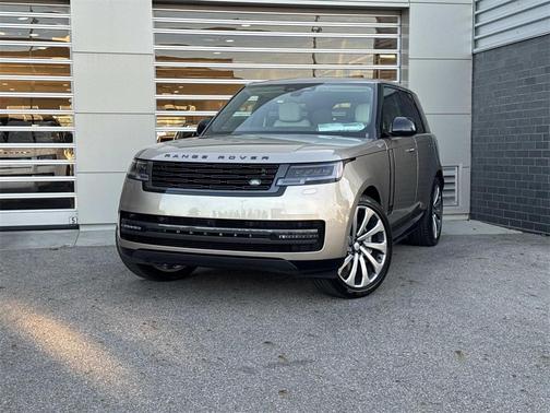 2025 Land Rover Range Rover P530 SE