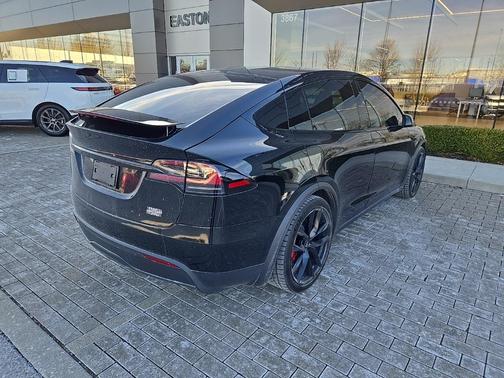2026 Tesla Model X Plaid