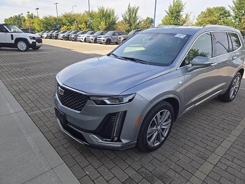 2025 Cadillac XT6 Premium Luxury FWD