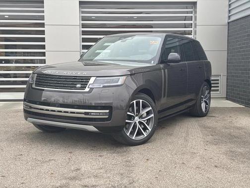 2025 Land Rover Range Rover P550e SE