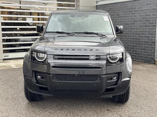 2026 Land Rover Defender X-Dynamic SE