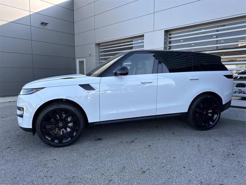 2025 Land Rover Range Rover Sport SE