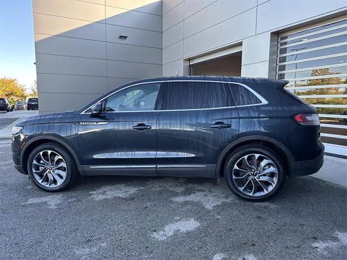 2022 Lincoln Nautilus Reserve