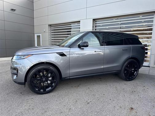 2025 Land Rover Range Rover Sport SE