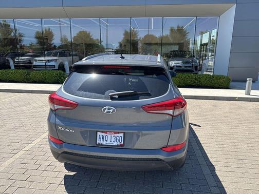 Coliseum Gray 2017 Hyundai TUCSON SE