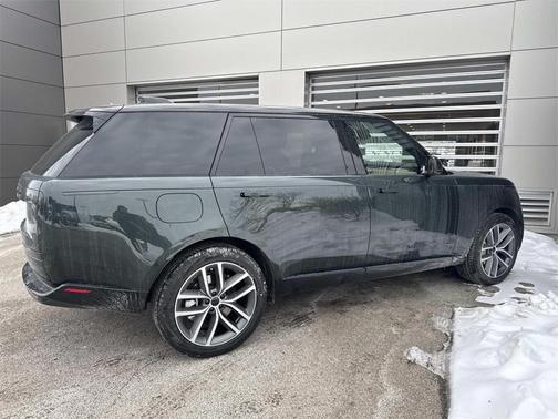 2026 Land Rover Range Rover P530 SE 7 Seat