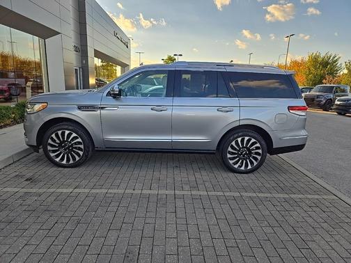 2024 Lincoln Navigator Black Label