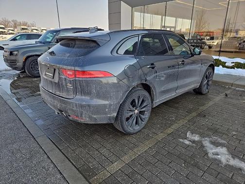 2017 Jaguar F-PACE S