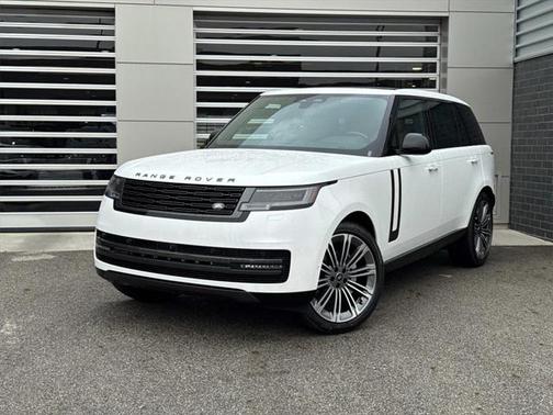 2025 Land Rover Range Rover P400 SE 7 Seat