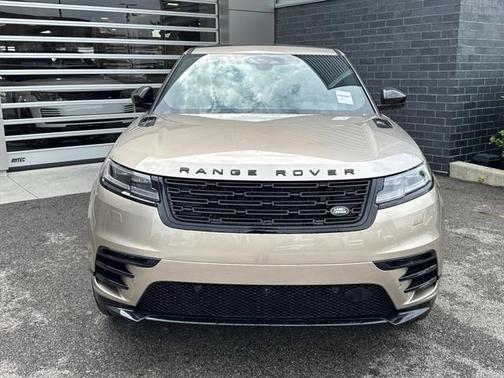 2026 Land Rover Range Rover Velar P250 SE R-Dynamic