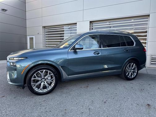2023 BMW X7 xDrive40i