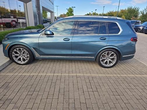 2023 BMW X7 xDrive40i