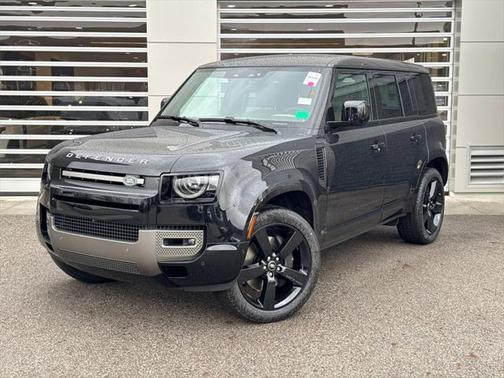 2025 Land Rover Defender 110 P500 X-Dynamic SE