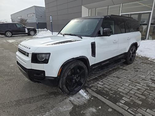 2024 Land Rover Defender 130 P400 X-Dynamic SE