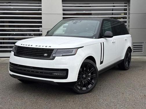 2025 Land Rover Range Rover P530 SE 7 Seat