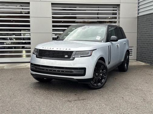 2025 Land Rover Range Rover P530 SE