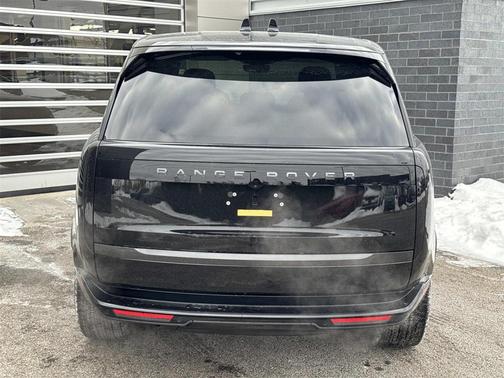 2026 Land Rover Range Rover P400 SE