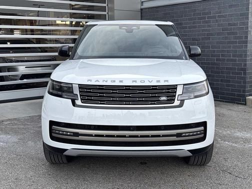 2026 Land Rover Range Rover P400 SE