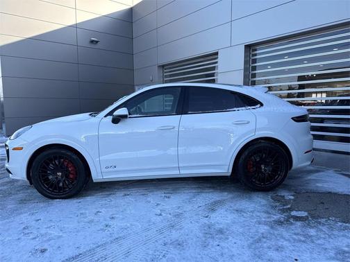 2021 Porsche Cayenne GTS