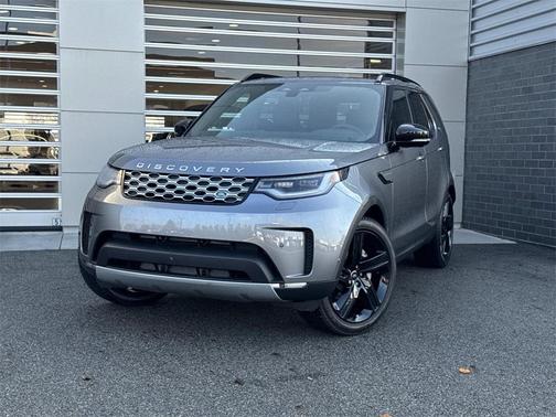 2025 Land Rover Discovery P300 S