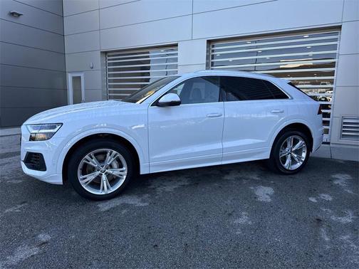 2019 Audi Q8 3.0T Premium Plus