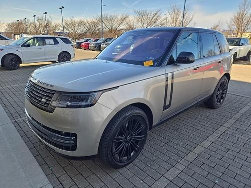 2023 Land Rover Range Rover P530 SE