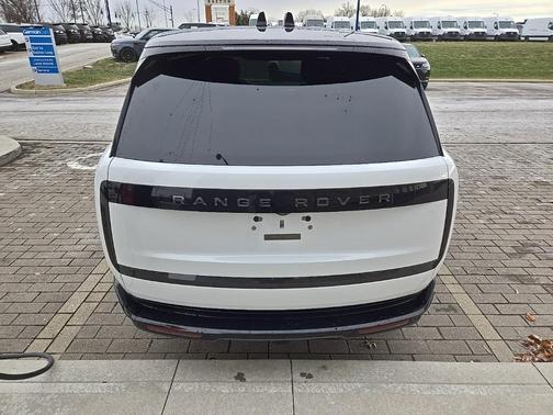 2024 Land Rover Range Rover P530 Autobiography